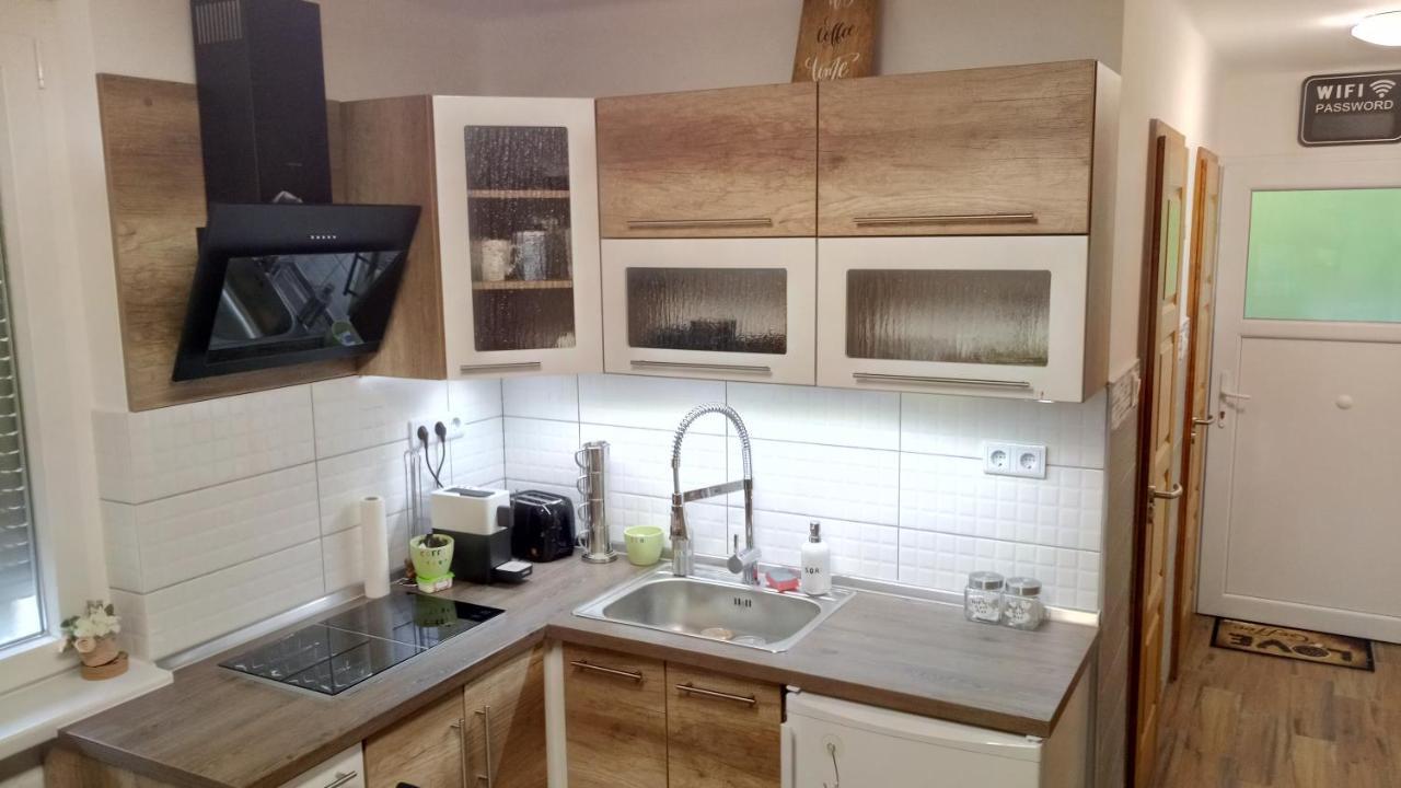 Golden Apartman Orosháza Εξωτερικό φωτογραφία