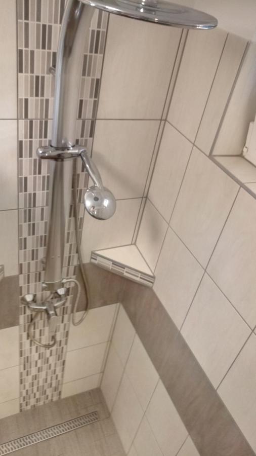 Golden Apartman Orosháza Εξωτερικό φωτογραφία