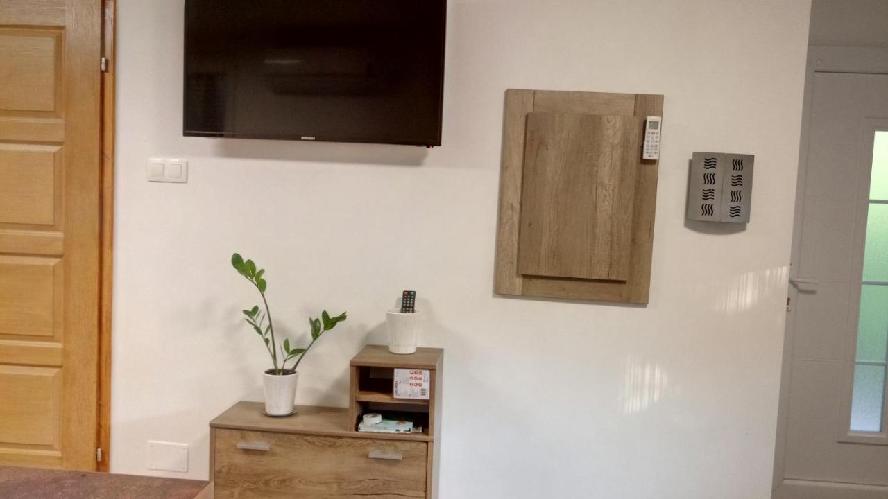 Golden Apartman Orosháza Εξωτερικό φωτογραφία